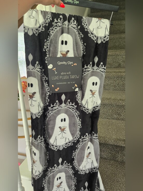 Other - Luxe Plush Throw - Black & White Ghost Espresso Martini Print XL